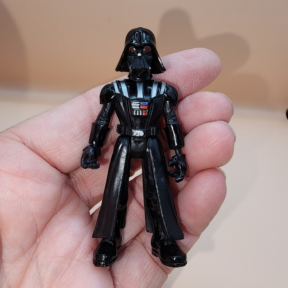 Star Wars Darth Vader Figure 2.5" Hasbro - Picture 2 of 9